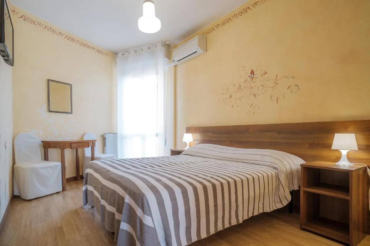 Villa Angela Olympic Garda Lake Toscolano Maderno Hotel