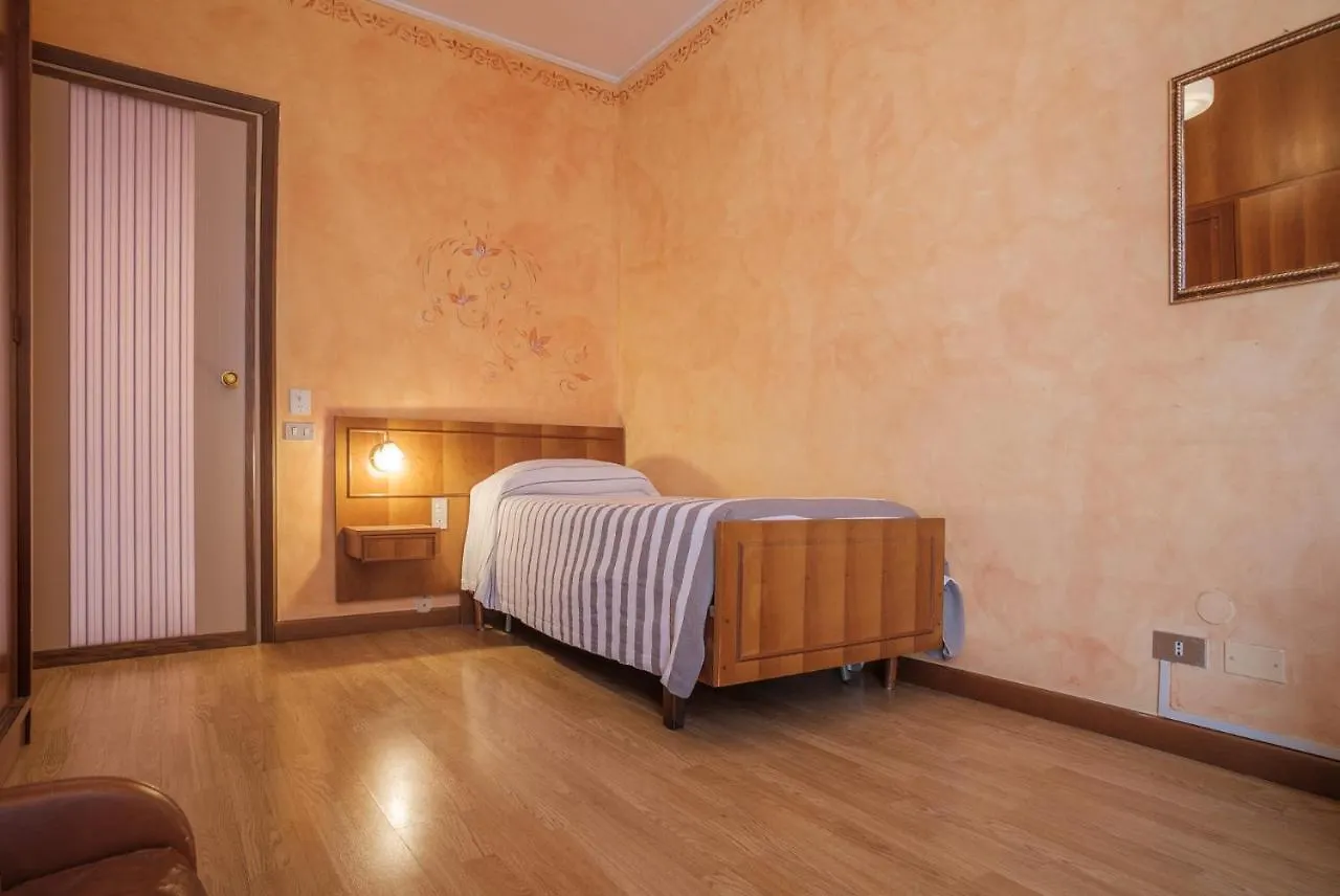 Hotel Villa Angela Olympic Garda Lake Toscolano Maderno