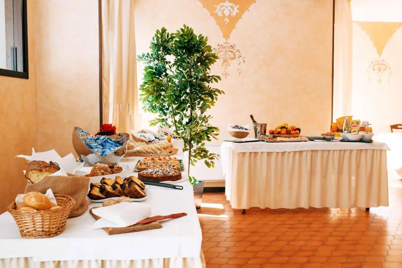 Villa Angela Olympic Garda Lake Toscolano Maderno 3*,