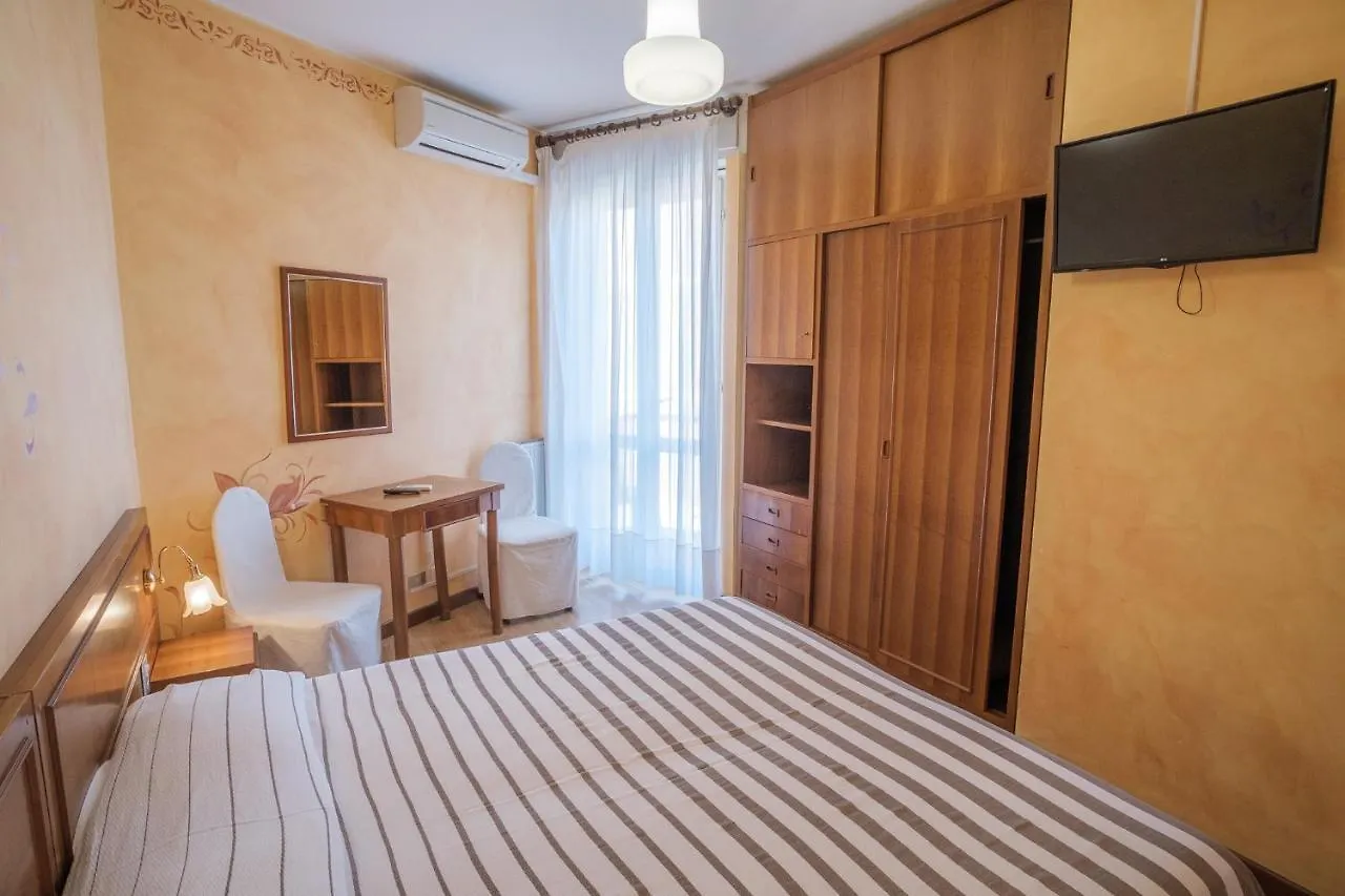 Villa Angela Olympic Garda Lake Toscolano Maderno 3*,