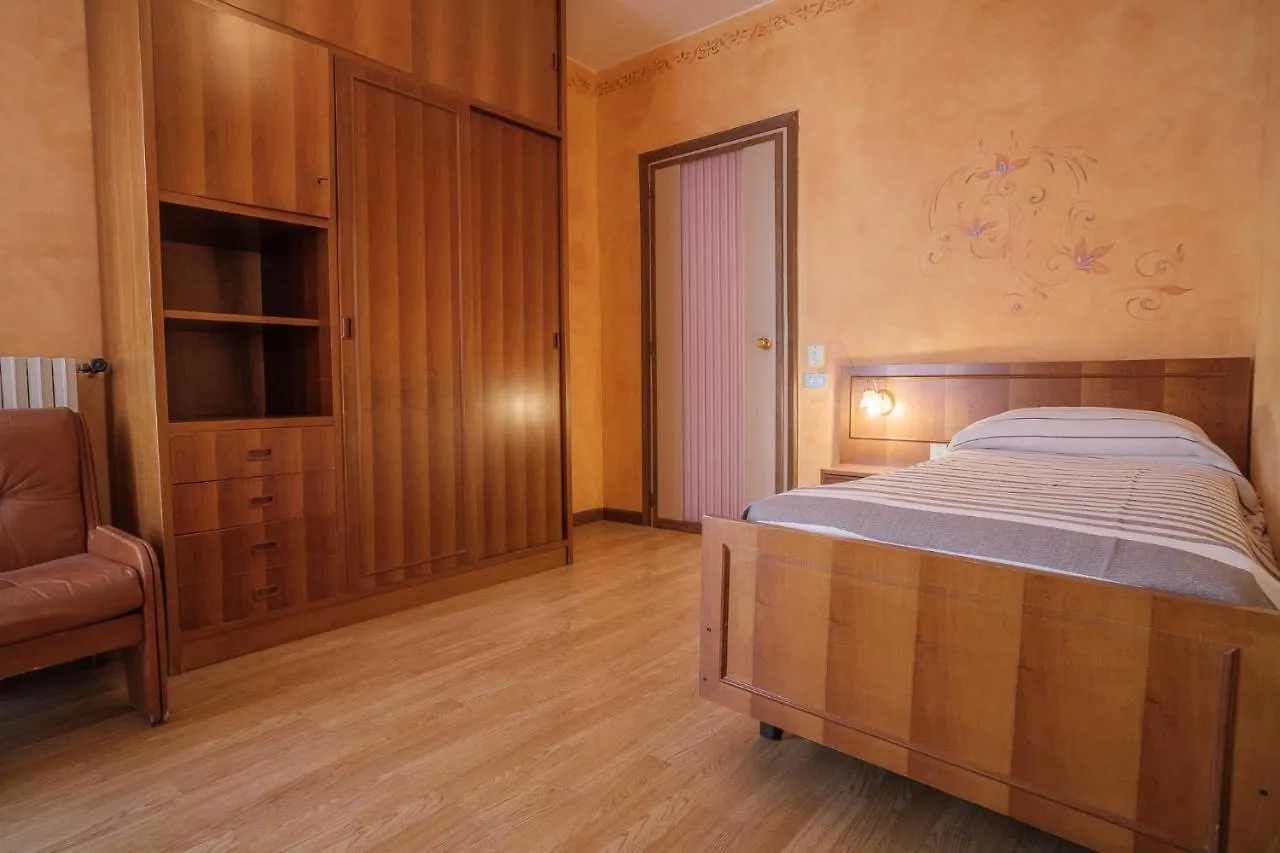 *** Hotel Villa Angela Olympic Garda Lake Toscolano Maderno Italy